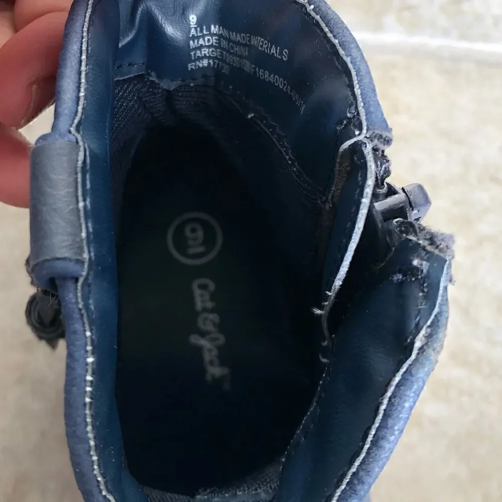 Navy blue cowboy boots in size 9